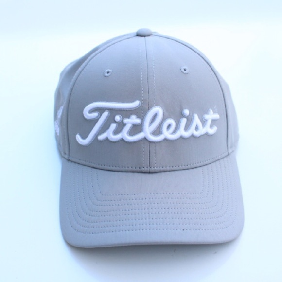 Titleist hat - Picture 1 of 7